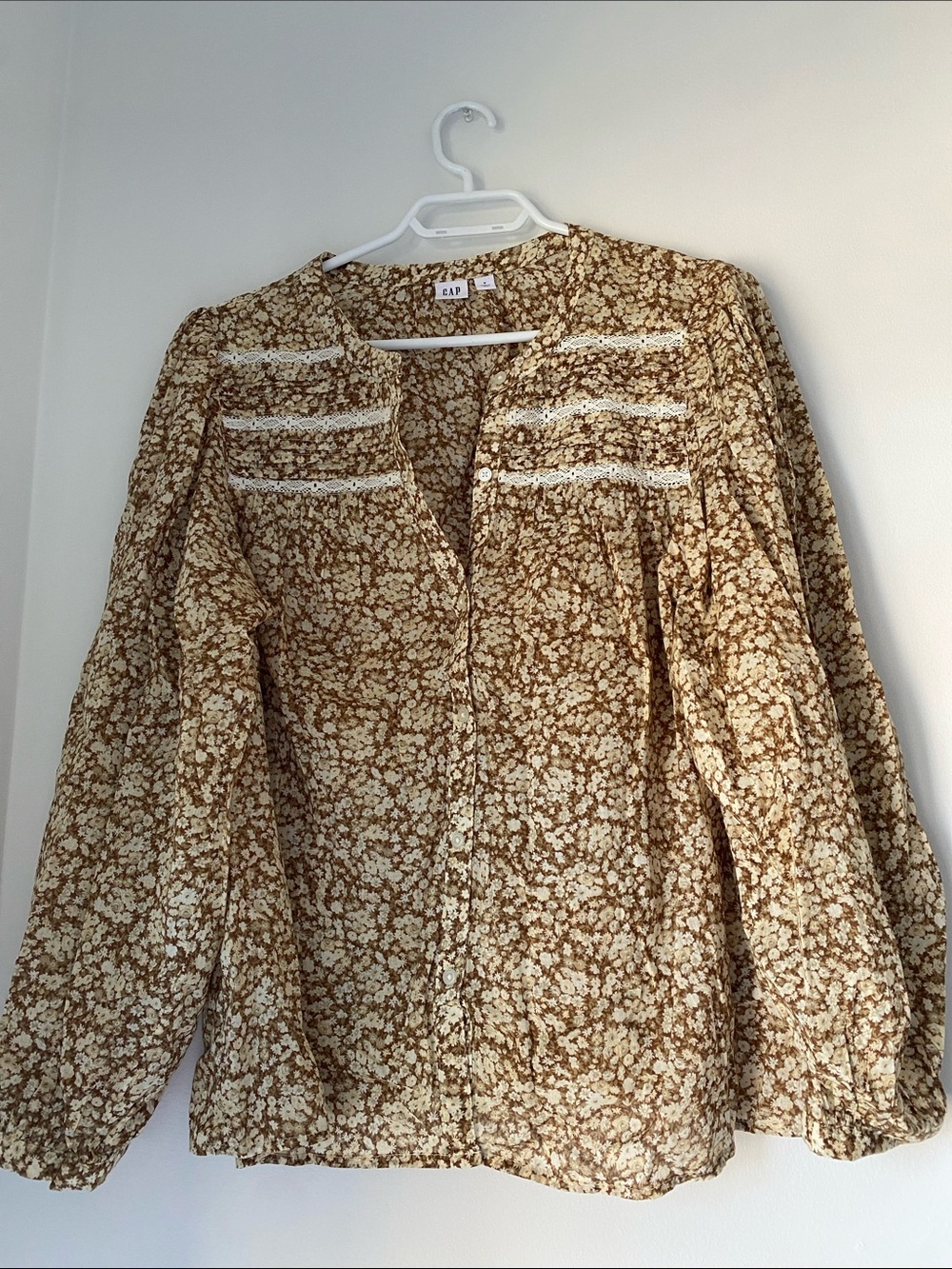 GAP Brown & Cream Floral Button-Up Top